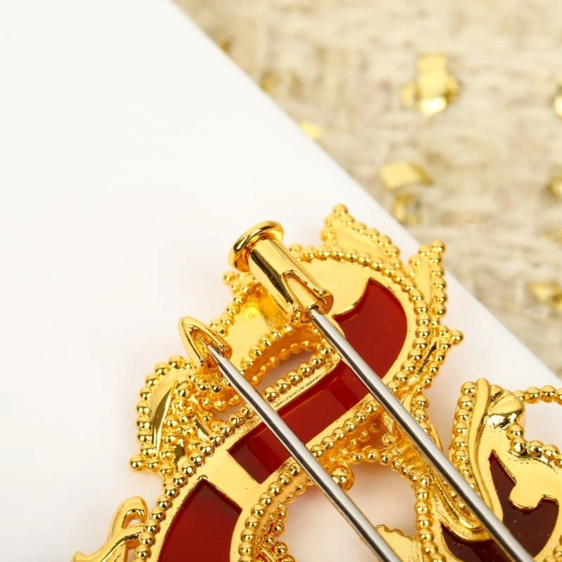 SmoothTexture Vca Brooches 254781