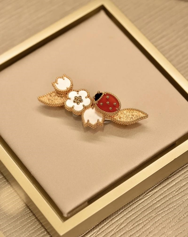 Vca Brooches OnTrend 254780