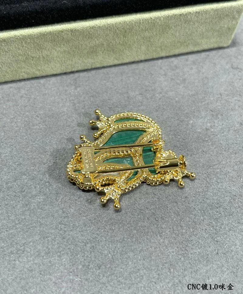 Versatile Vca Brooches 254776