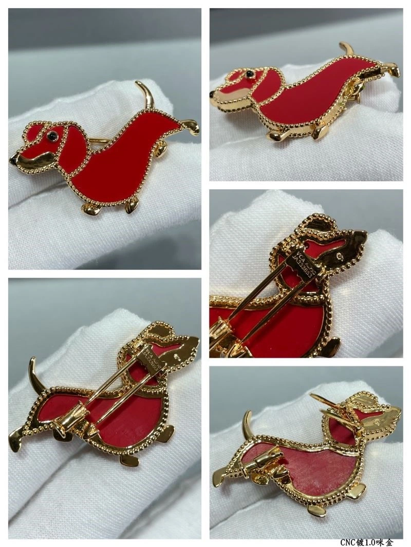 Versatile Vca Brooches 254767