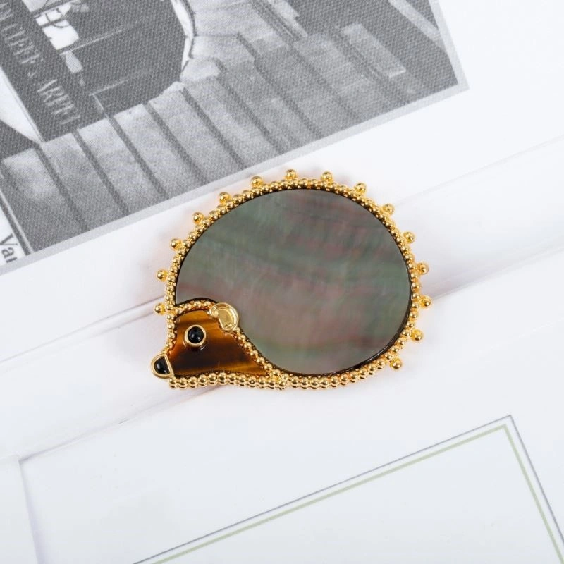Vca Brooches GoAnywhere 254390
