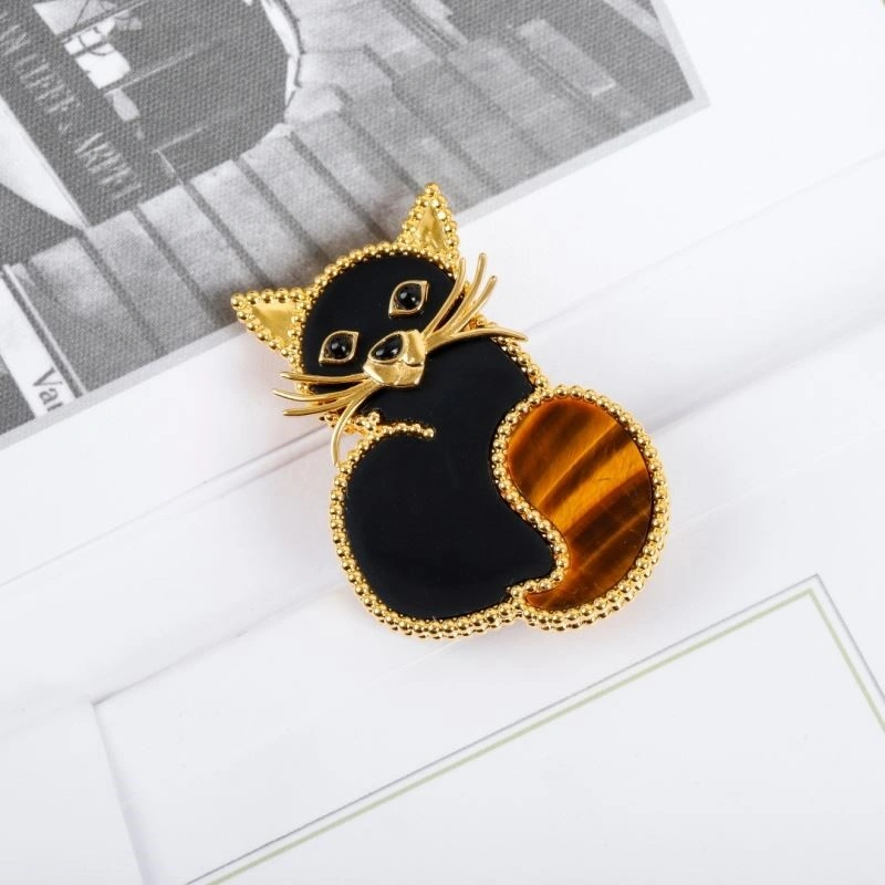 Vca Brooches GoAnywhere 254390