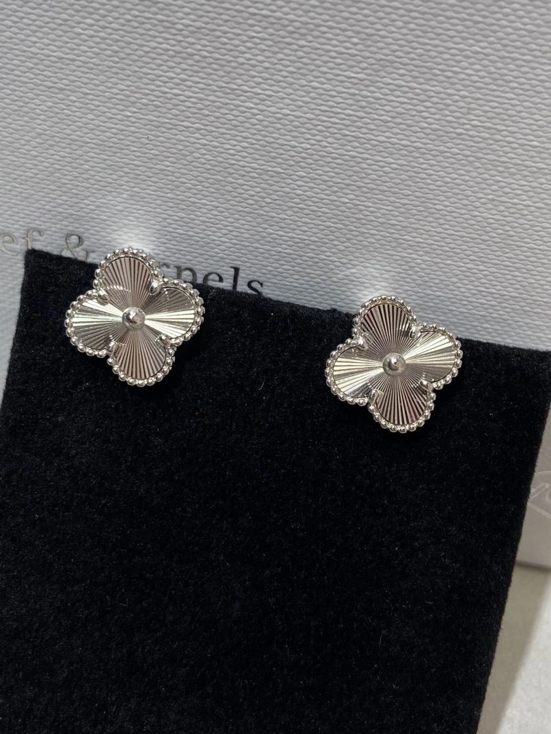 Vca Earrings Timeless 255452