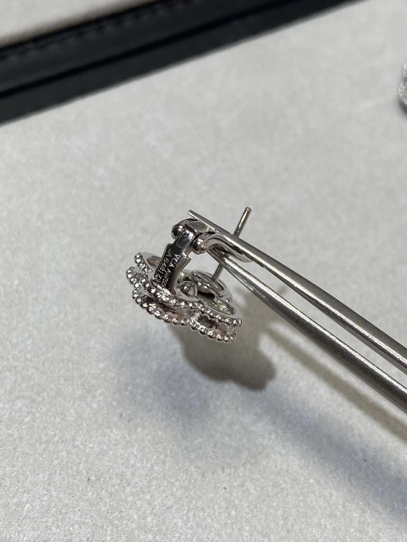 Vca Earrings Timeless 255452