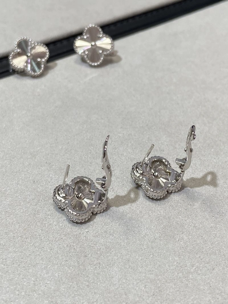 Vca Earrings Timeless 255452