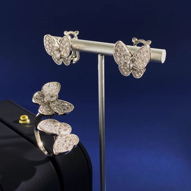 Vca Earrings Supportive 255443