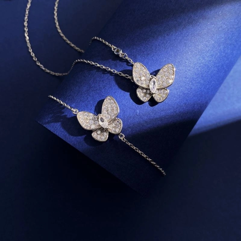 Vca Earrings Supportive 255443