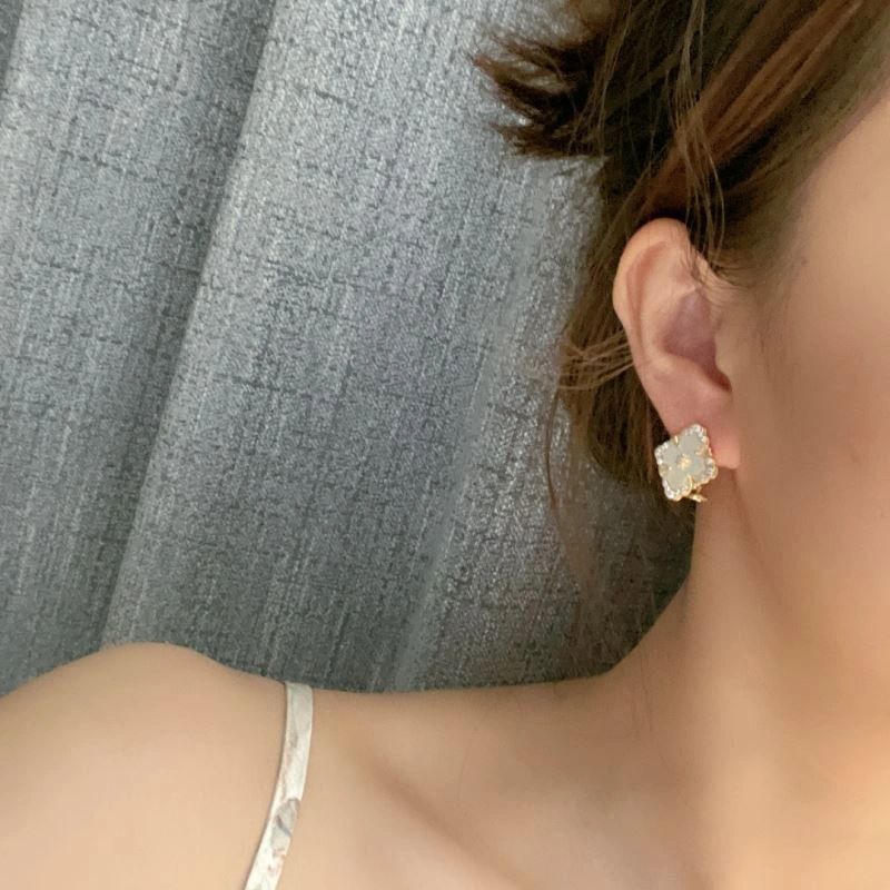 Effortless Vca Earrings 255435