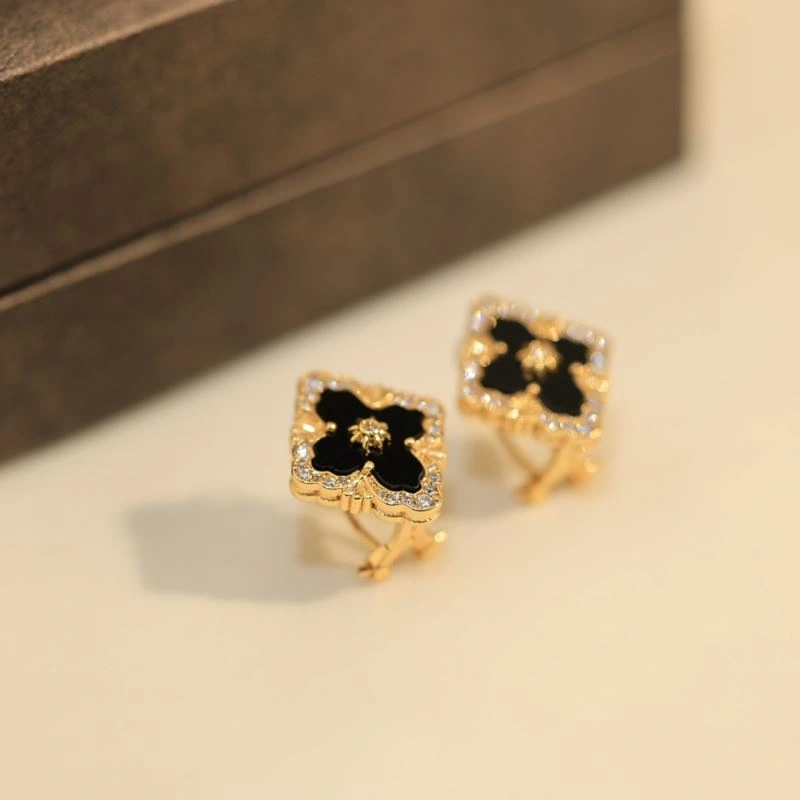 WellDesigned Vca Earrings 255441