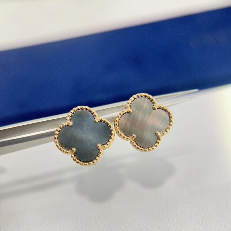 SunProtective Vca Earrings 255403