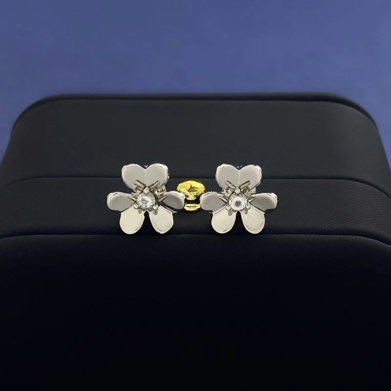 Vca Earrings Tailored 255540