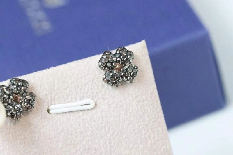 ModernLook Vca Earrings 255515