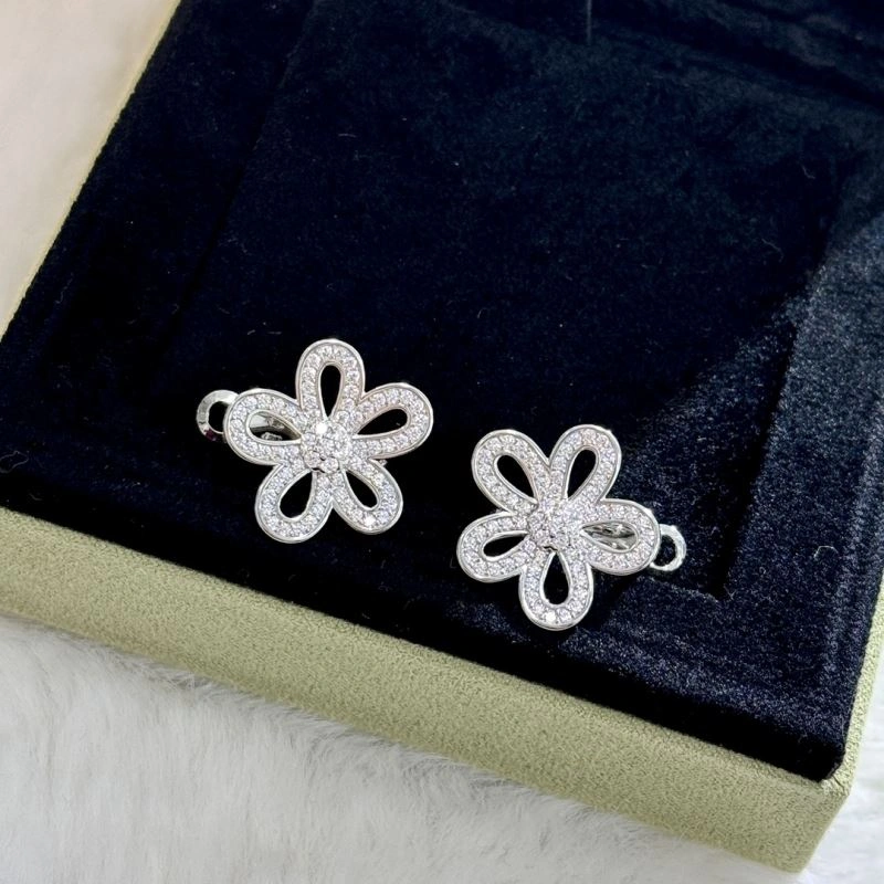 Minimalist Vca Earrings 255495