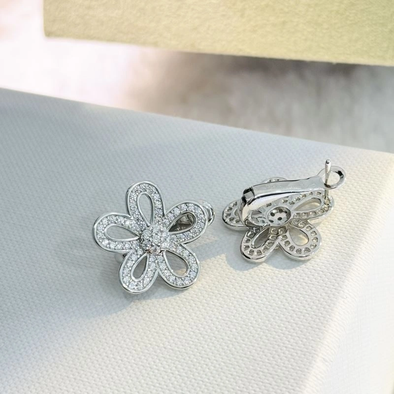Minimalist Vca Earrings 255495