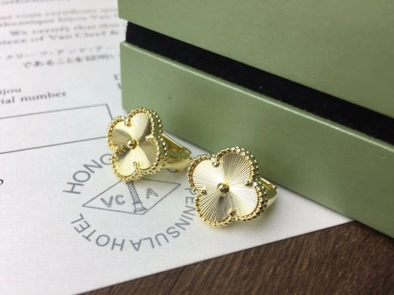 Vca Earrings ZeroBulk 255481
