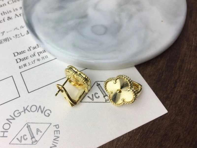 Vca Earrings ZeroBulk 255481