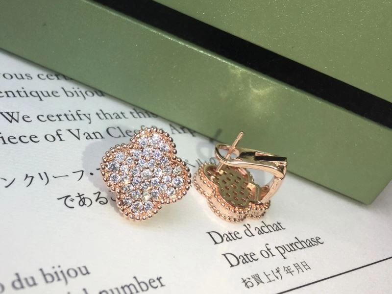 Lightweight Vca Earrings 255503