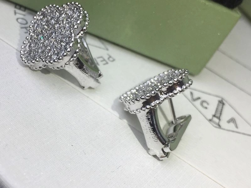 Lightweight Vca Earrings 255503