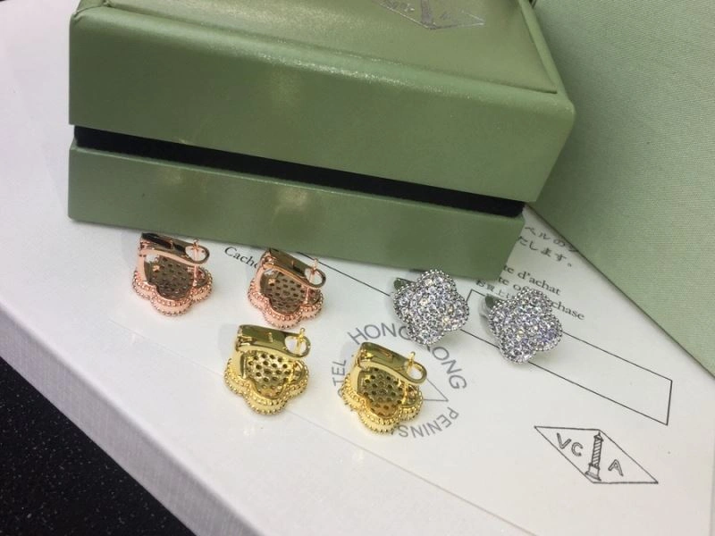 Lightweight Vca Earrings 255503