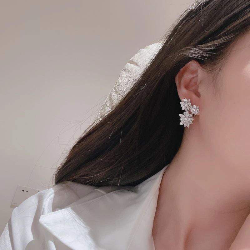 Stretchable Vca Earrings 255485