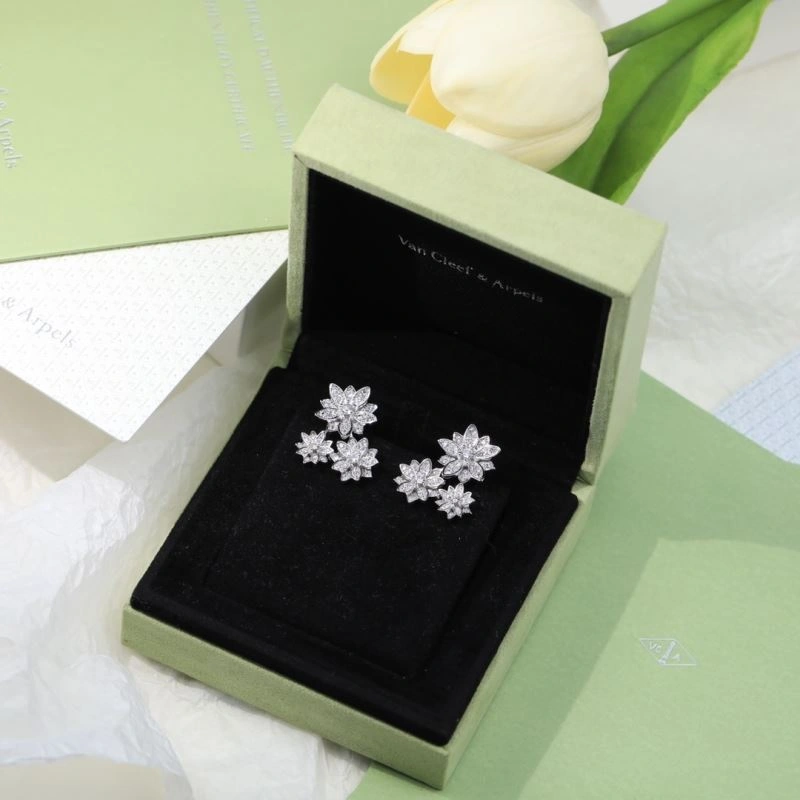 Stretchable Vca Earrings 255485