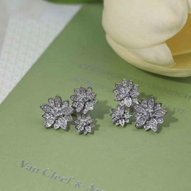 Stretchable Vca Earrings 255485