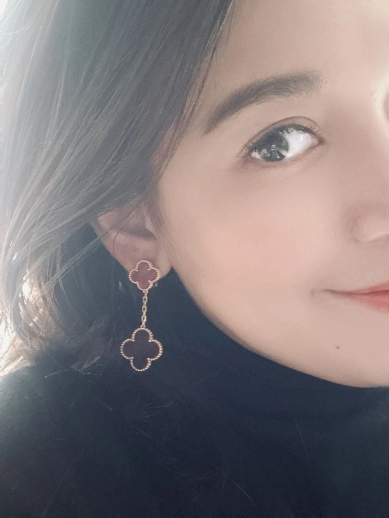 Vca Earrings Stylish 255504