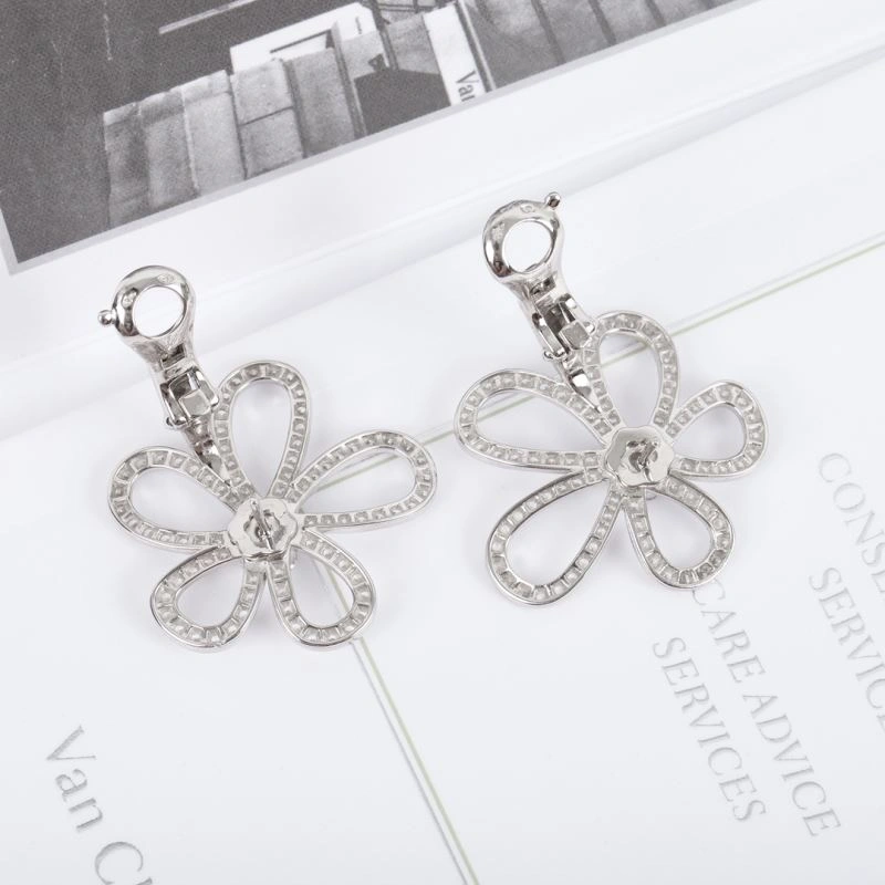 Vca Earrings MultiPurpose 255408