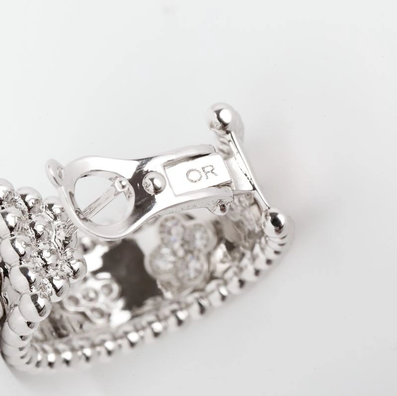 Vca Earrings Versatile 255370