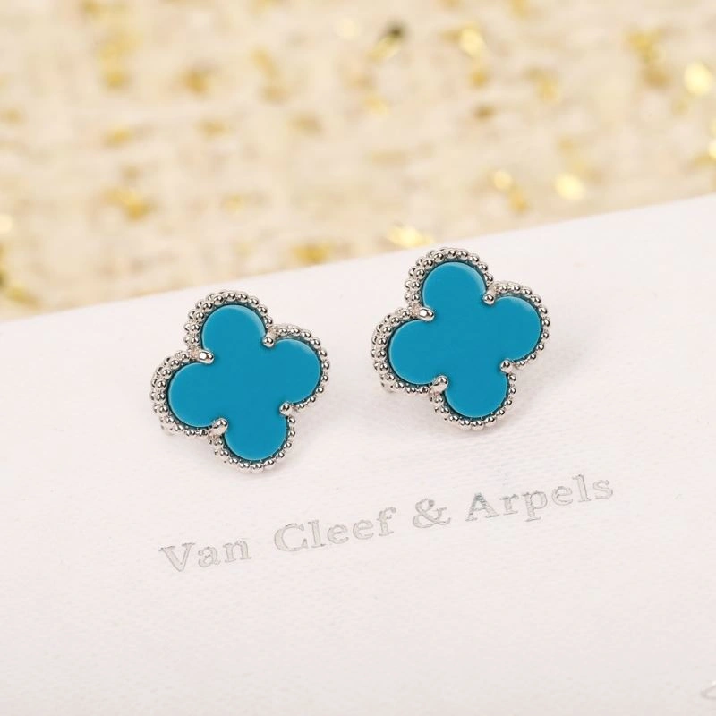 Sleek Vca Earrings 255358