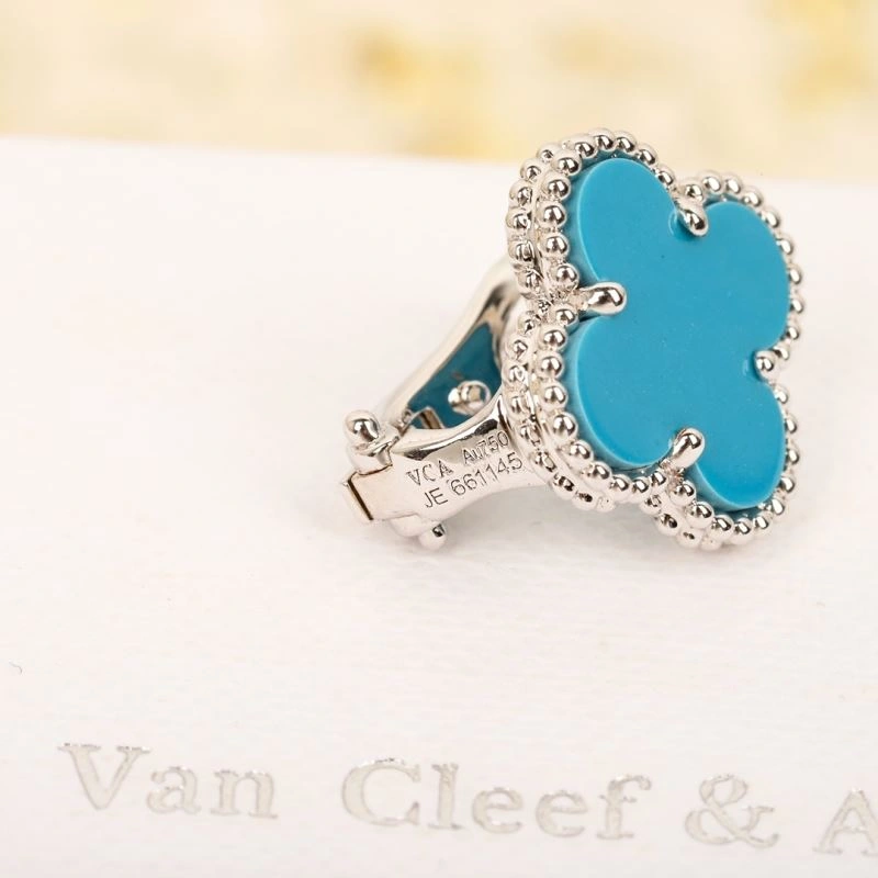 Sleek Vca Earrings 255358