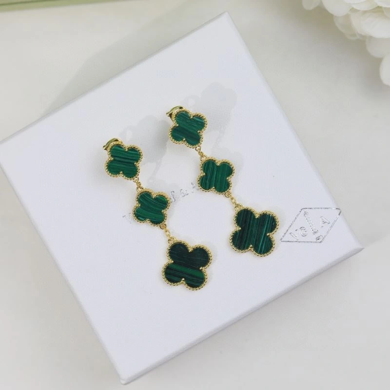 Vca Earrings ModernLook 255359