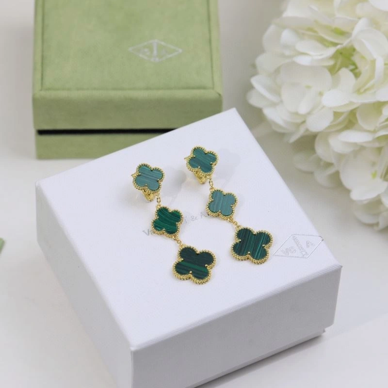 Vca Earrings ModernLook 255359