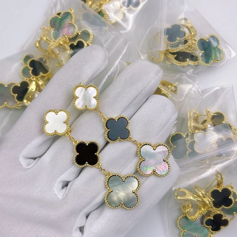 Stretchable Vca Earrings 255372