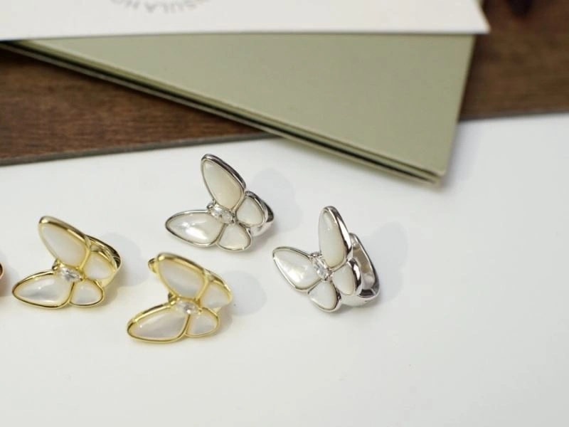 Chic Vca Earrings 255385