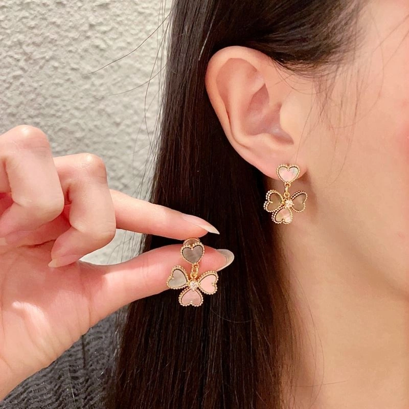 Compact Vca Earrings 255271