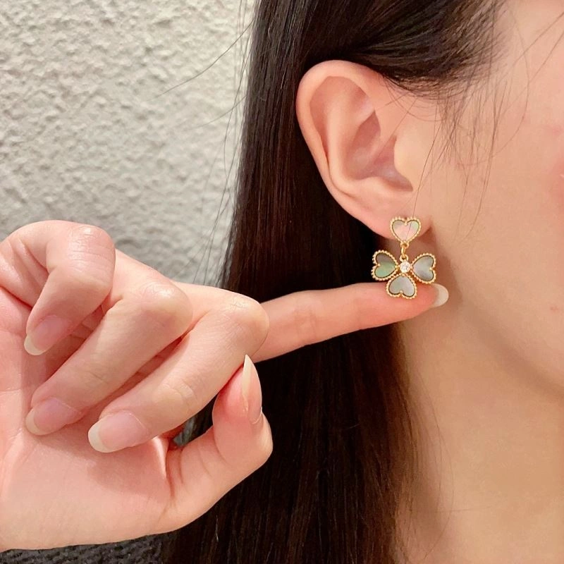 Compact Vca Earrings 255271