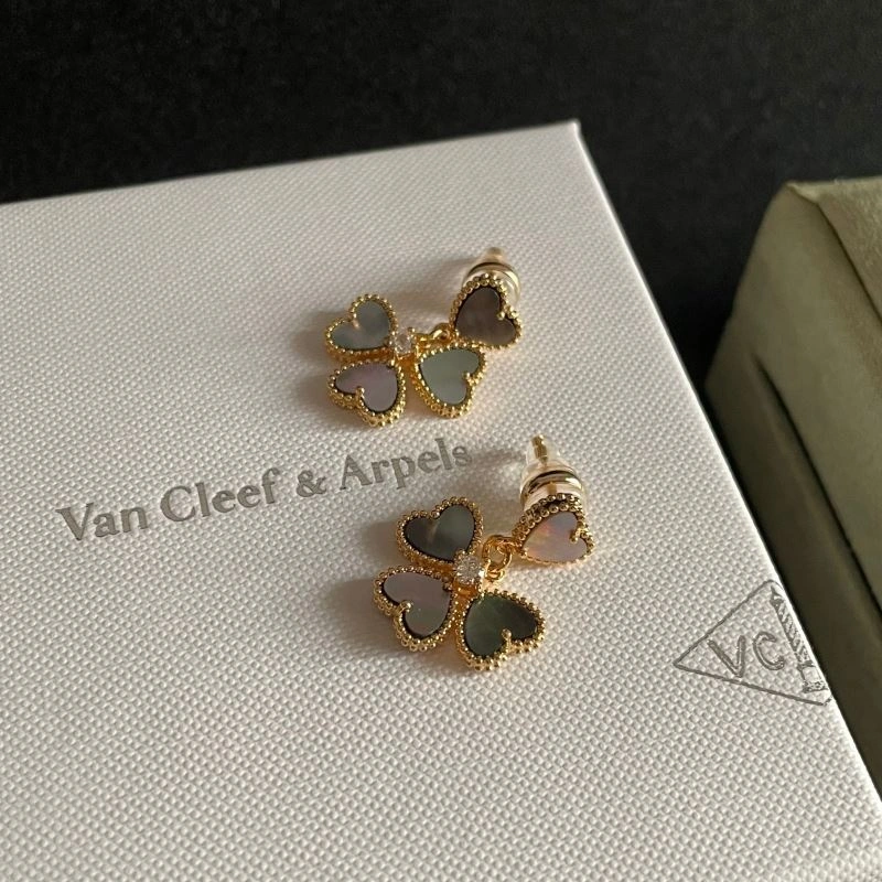 Compact Vca Earrings 255271