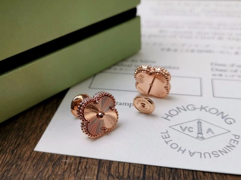 Sophisticated Vca Earrings 255267