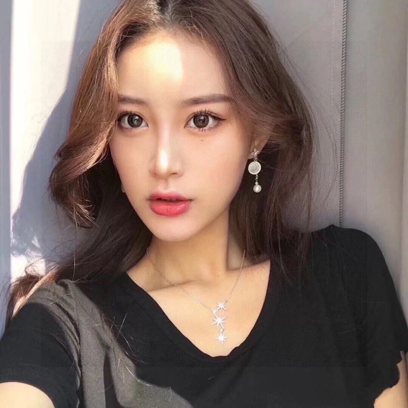 Flexible Vca Earrings 255265