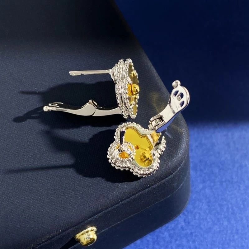 EyeCatching Vca Earrings 255249