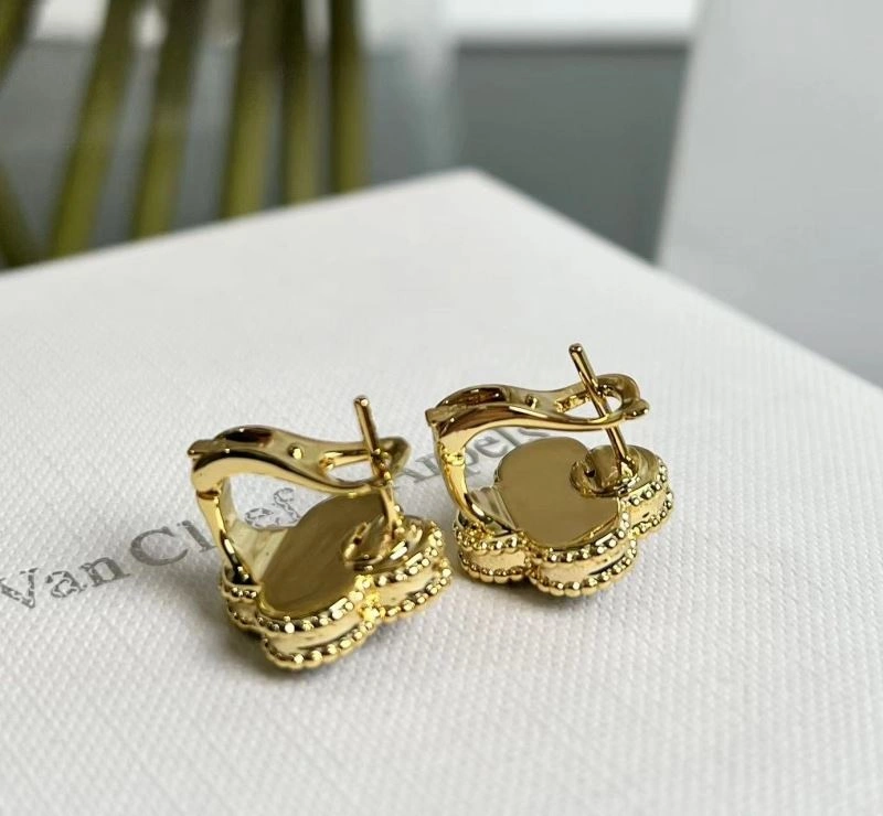BestValue Vca Earrings 255225
