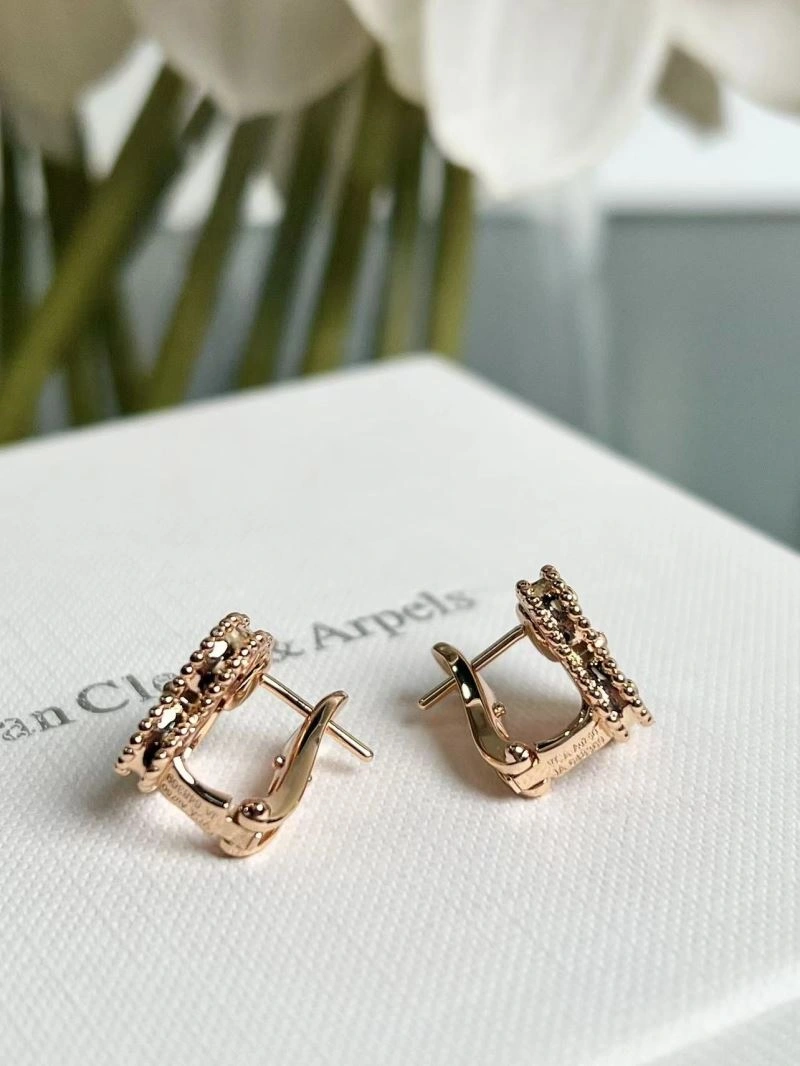 Vca Earrings Seasonal 255197