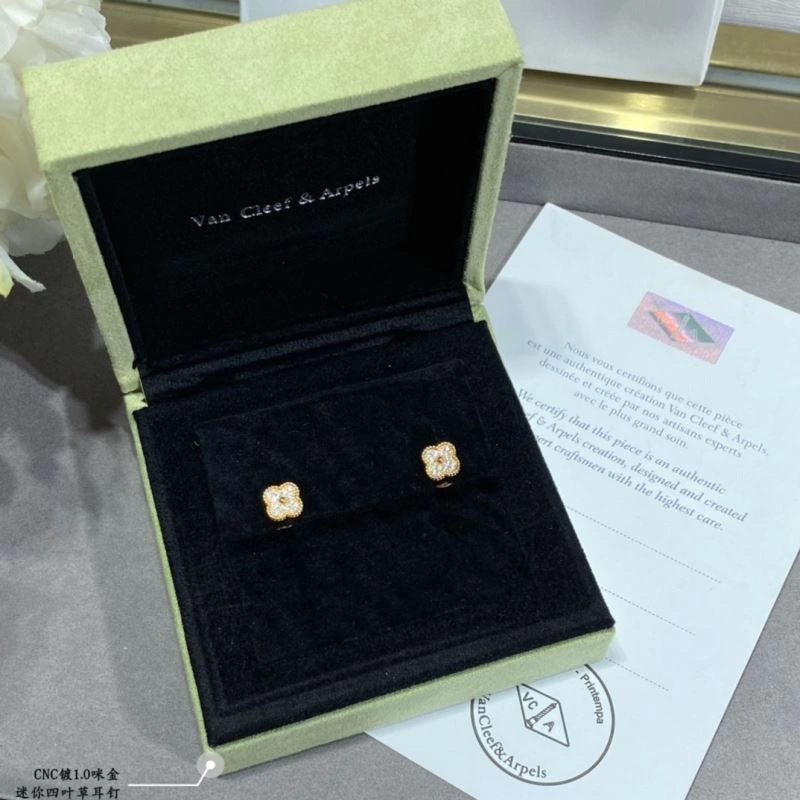 Vca Earrings Original 255221