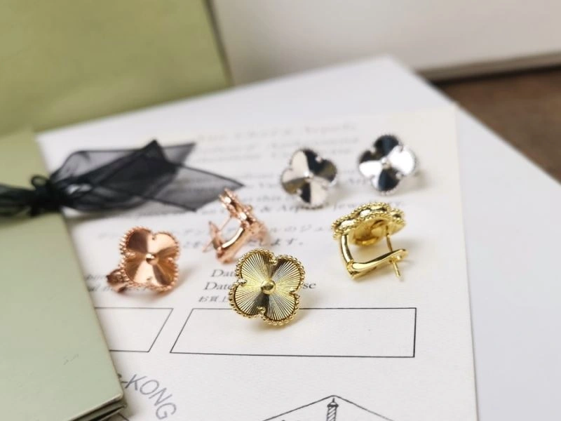 Classic Vca Earrings 255026