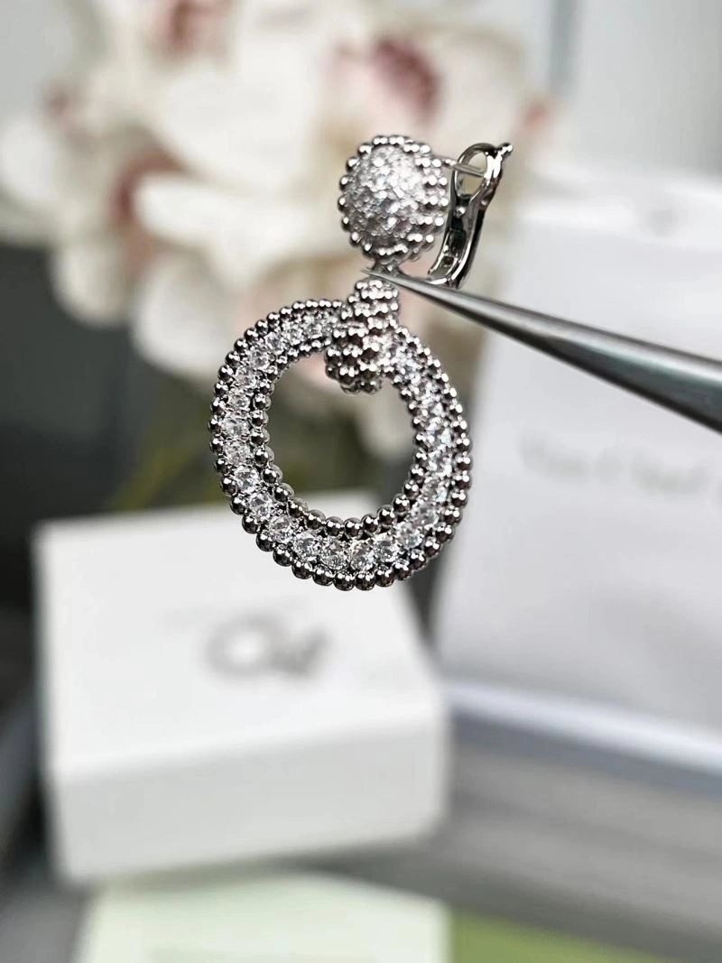 SmoothTexture Vca Earrings 255018