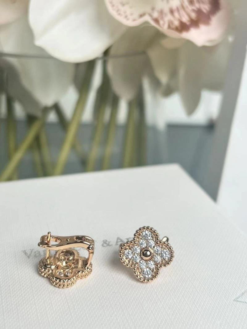 Vca Earrings FashionForward 255015