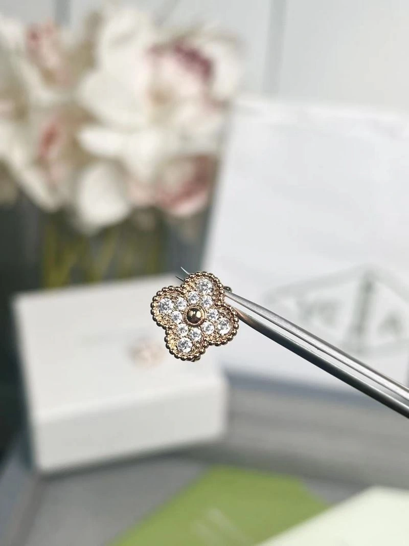 Vca Earrings FashionForward 255015