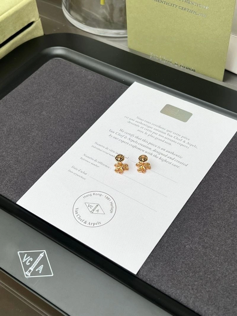 Effortless Vca Earrings 255014