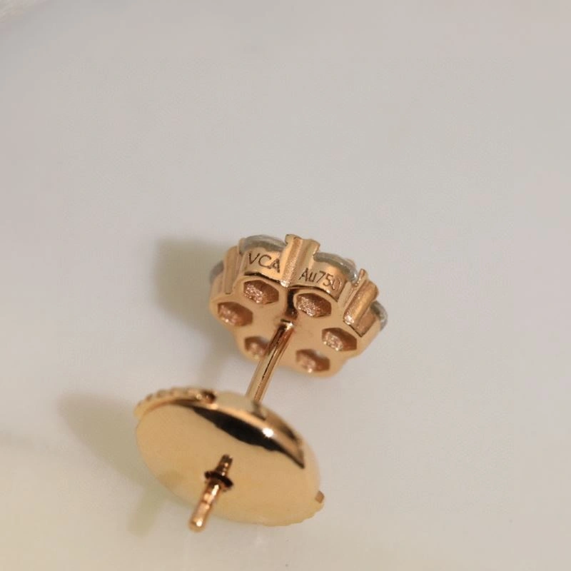 Vca Earrings TechFriendly 255012